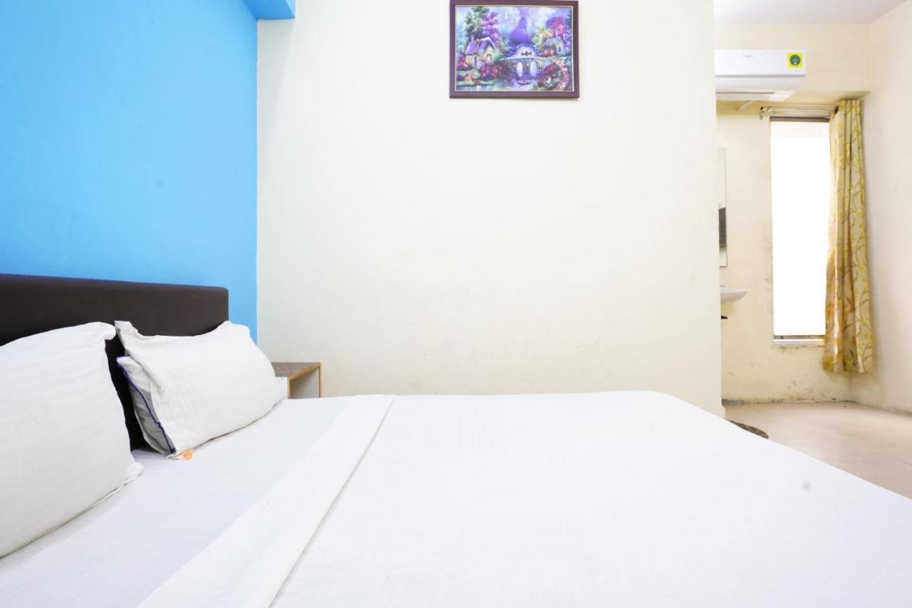 Infinity Rooms & Banquet Surat Exterior photo
